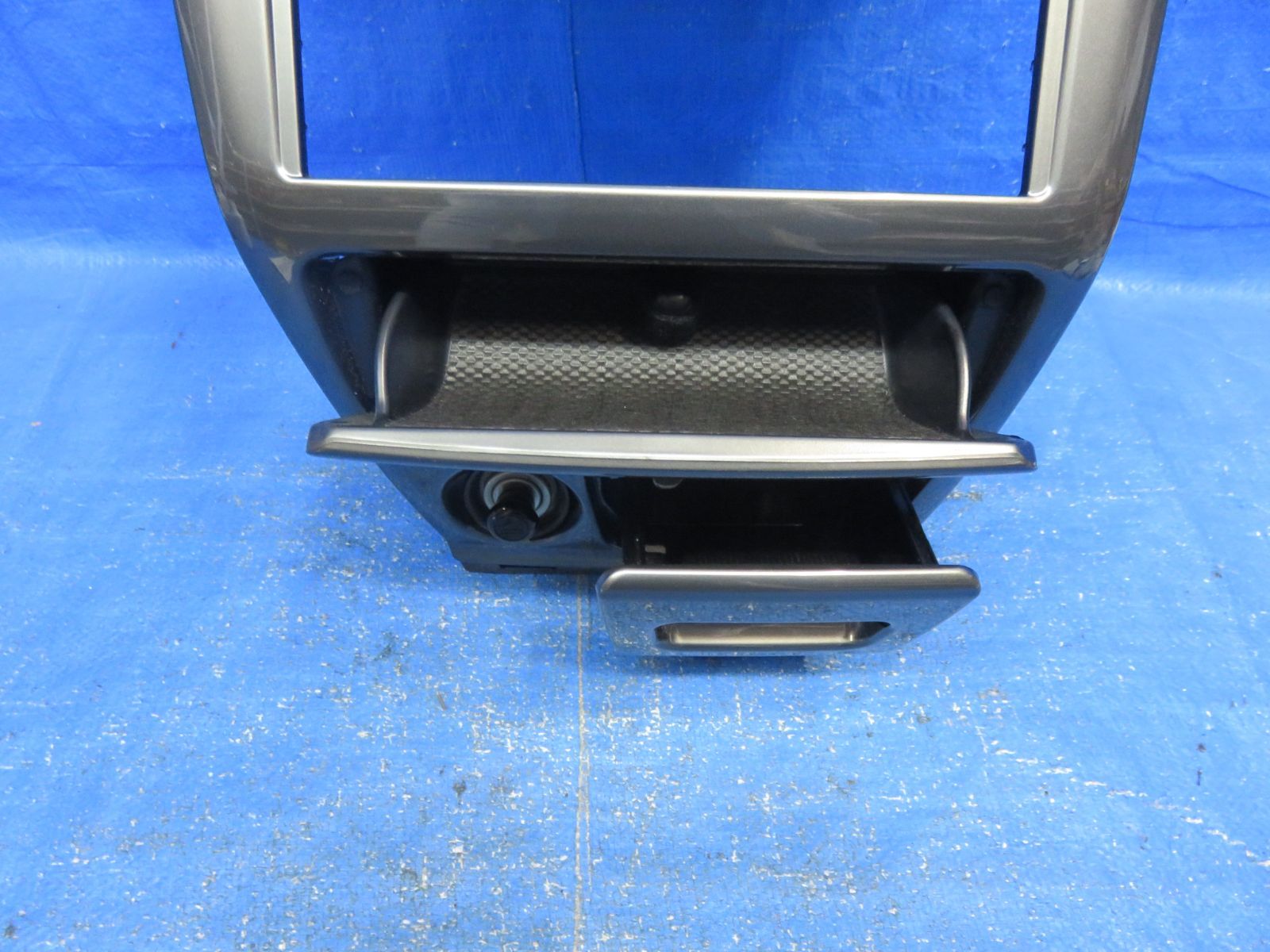 LA7050 三菱 EC5W レグナム センターパネル ナビ オーディオパネル エアコンスイッチ 灰皿 眼鏡入れ 純正 EC4W EA5W EA4W EA1W FFCRYSTALESIA_COM