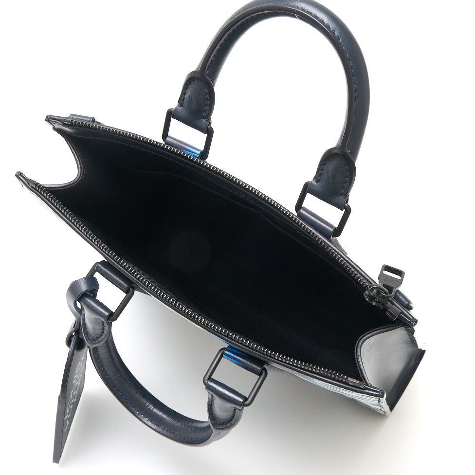 【美品】LOUIS VUITTON レザー サックプラ クロス M23957 LOUIS VUITTON ルイヴィトン サックプラ・クロス M23957 2WAY