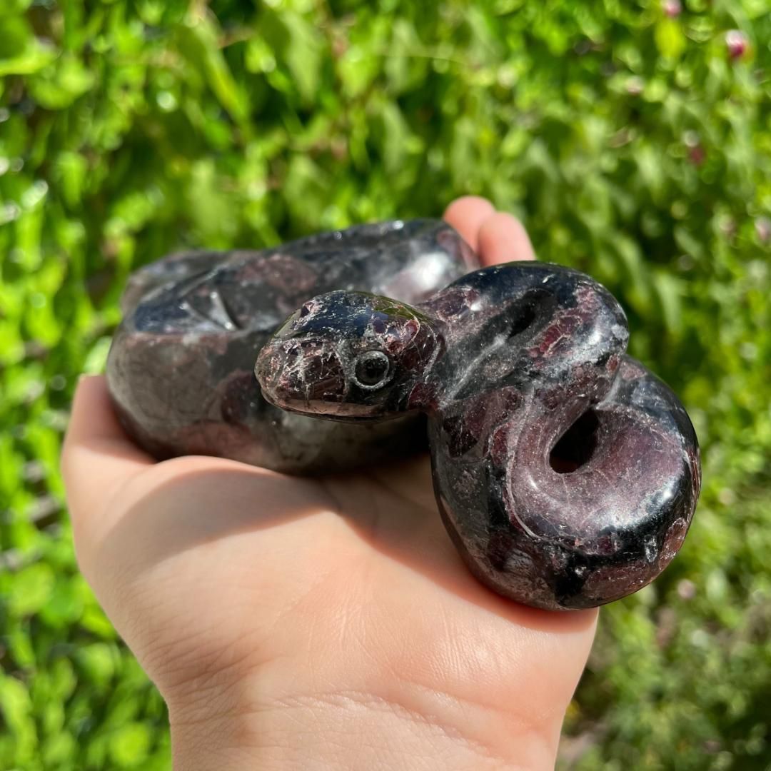 【希少 インド産 ガーネットインヌーマイト】蛇 置物 一点物 早い者勝ち 希少 インド産 ガーネットインヌーマイト】蛇 置物 一点物 早い