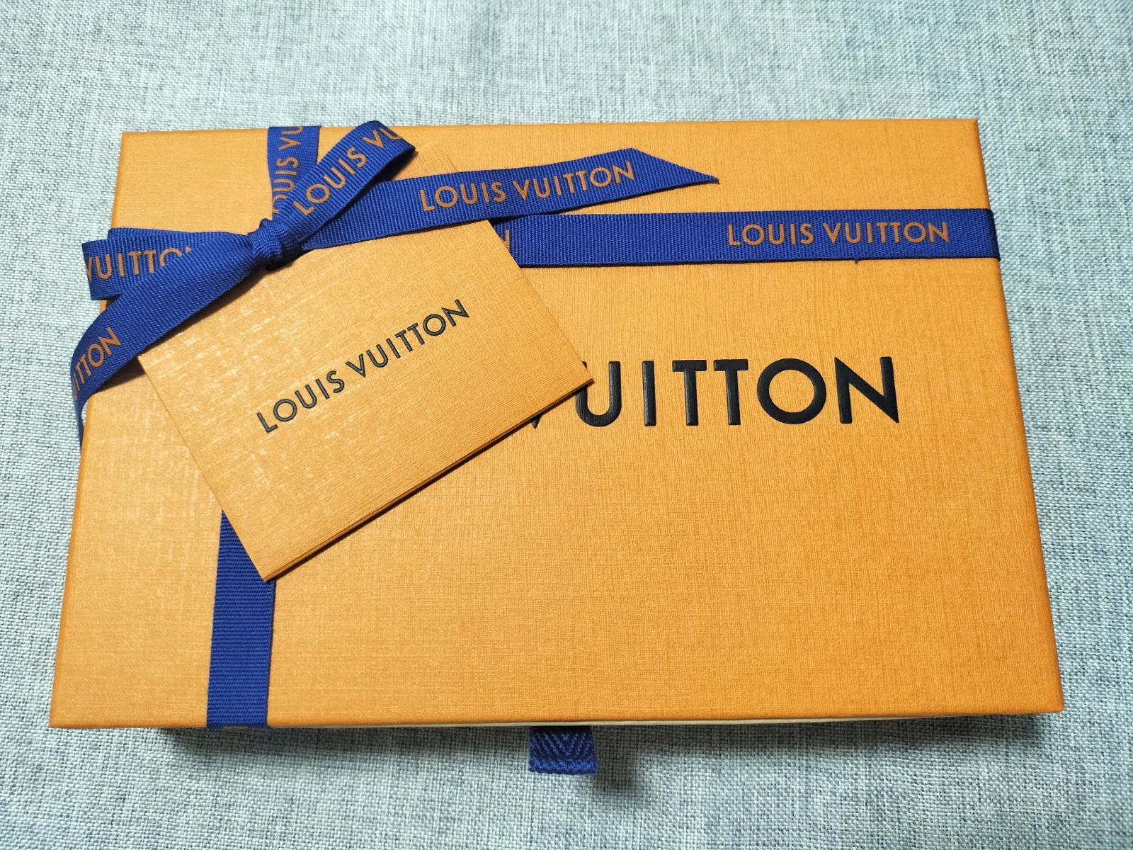 Vuitton パスポートケース