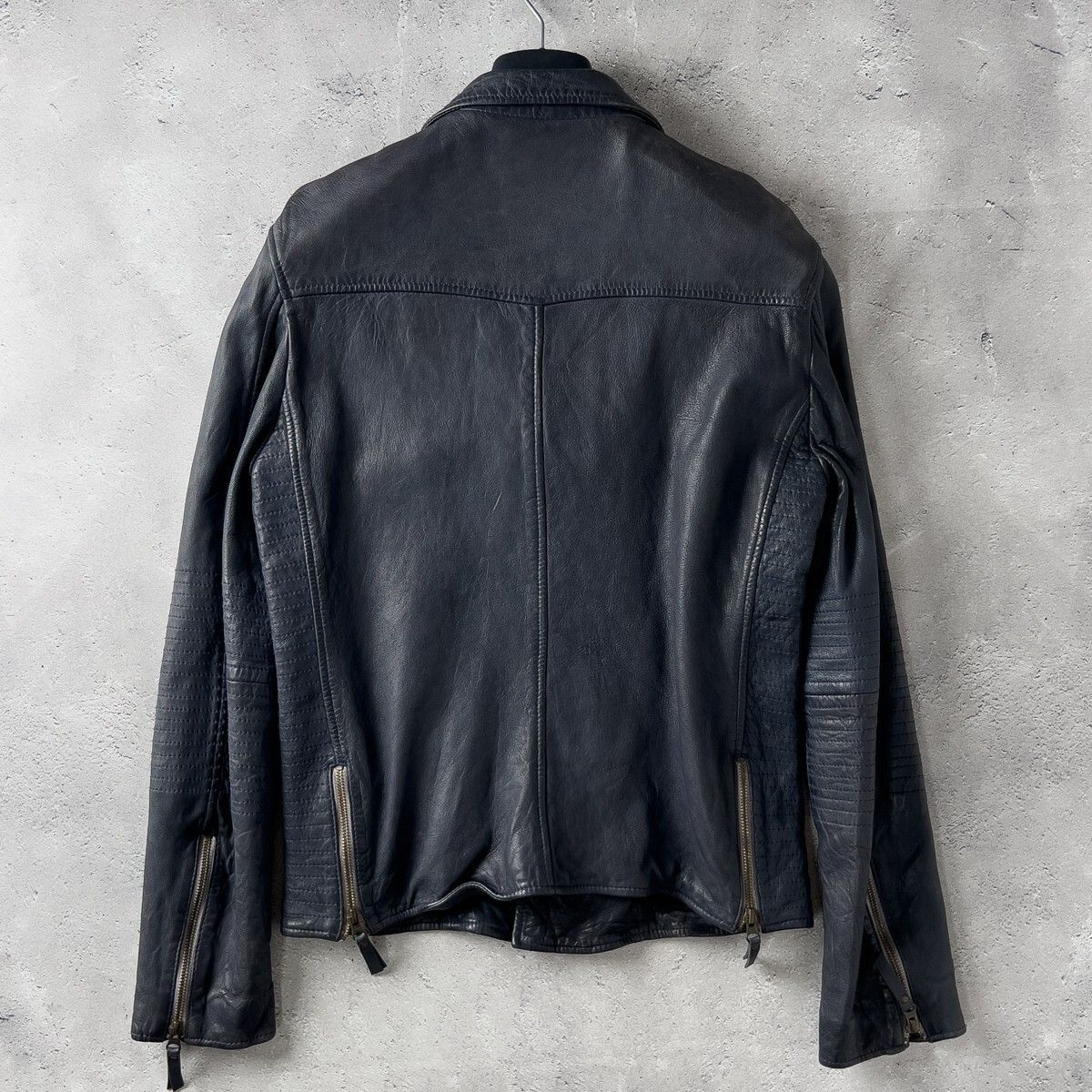 極美品✨コムサイズム　ライダースジャケット　ダブルジップ　羊革　黒 ZARAザラ 羊革 ラムレザー ダブルライダースジャケット サイズM