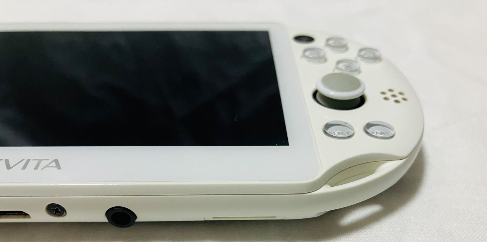 PlayStation®Vita PCH-2000シリーズ