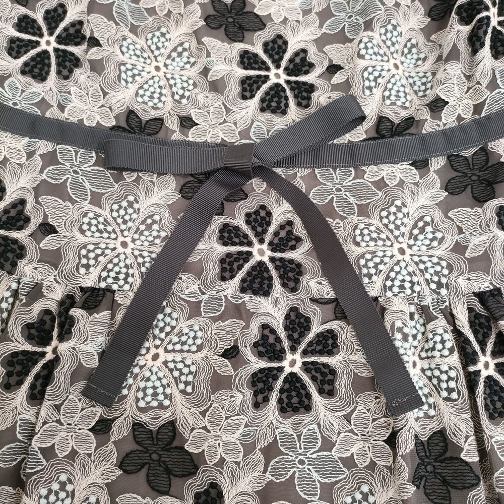 TOCCA 刺繍 OPTOIM6140 半袖 サイズ2 リボン ワンピース グレー