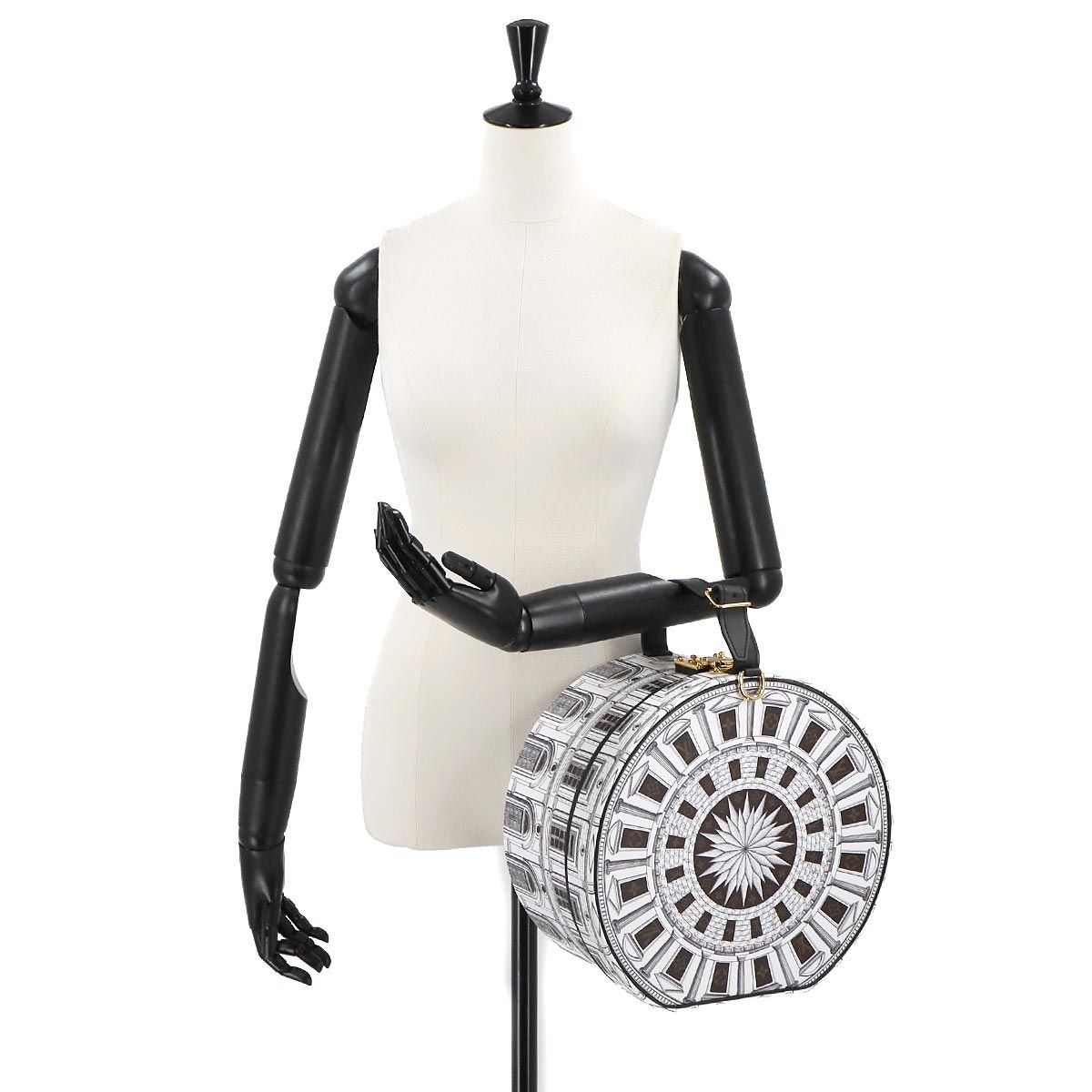 未使用 展示品 ルイ ヴィトン 小物 ボワット シャポー 30 帽子 ケース モノグラム レザー レディース 90269055 【中古】ブランド 未使用 展示品 ルイ ヴィトン LOUIS VUITTON ボワット シャポー 30