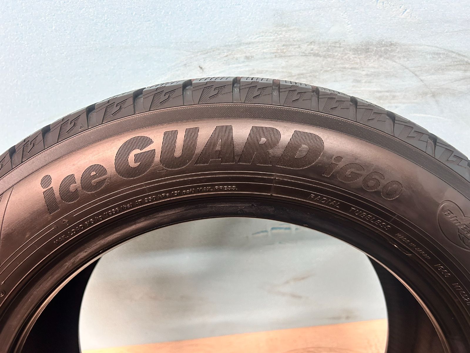 205 55 R16 iG60 スタッドレス YOKOHAMA iceGUARD iG60 16インチ ４本セット R16No10