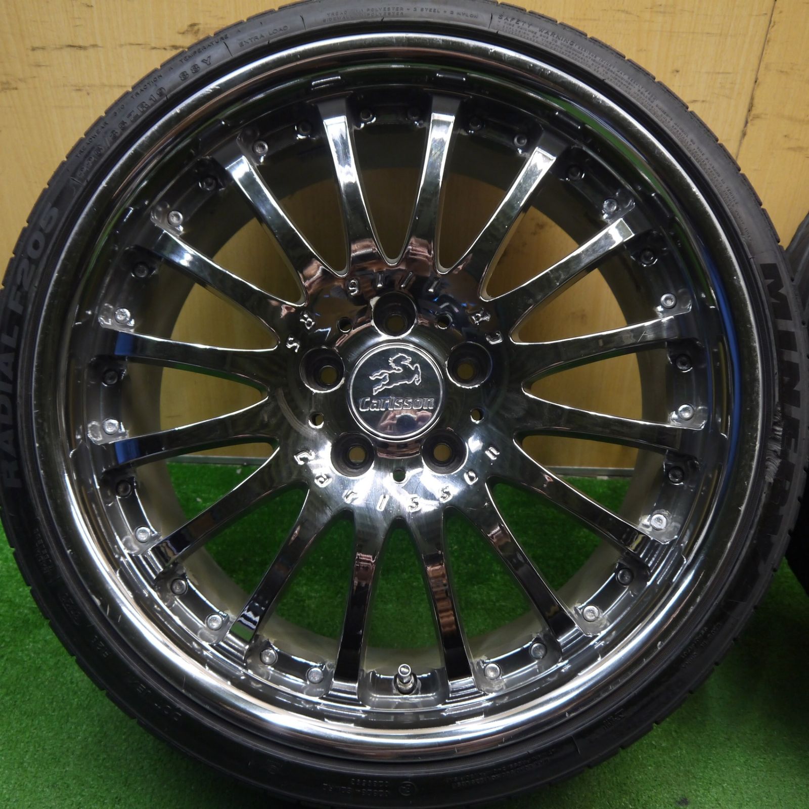 カールソン 19インチ