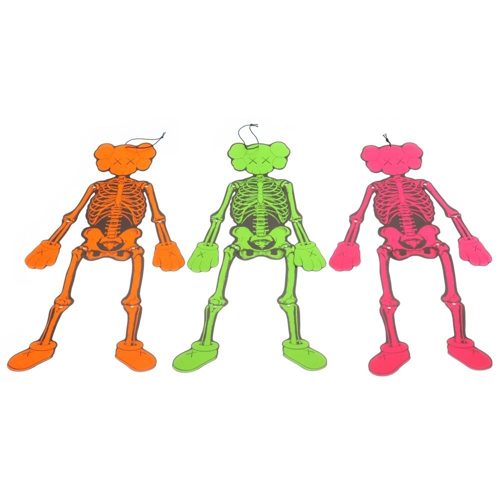Original Fake オリジナルフェイク 21AW × KAWS HALLOWEEN SKELETON BOARD CUTOUT ORNAMENT カウズ ハロウィン スケルトン ボード カットアウト オーナメント オレンジ