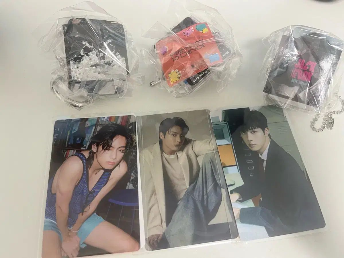BTS 防弾少年団 バンタン BTS フェスタ カプセルアルバム capsule album ジョングク JUNGKOOK JK グク ジン JIN ソクジン ヴィ V テヒョン テテ