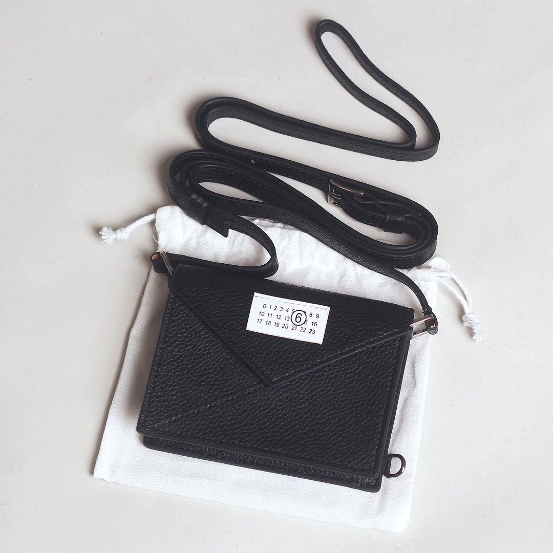 新品未使用☆MAISON MARGIELA MM6 ミニショルダーバッグ - メルカリ 