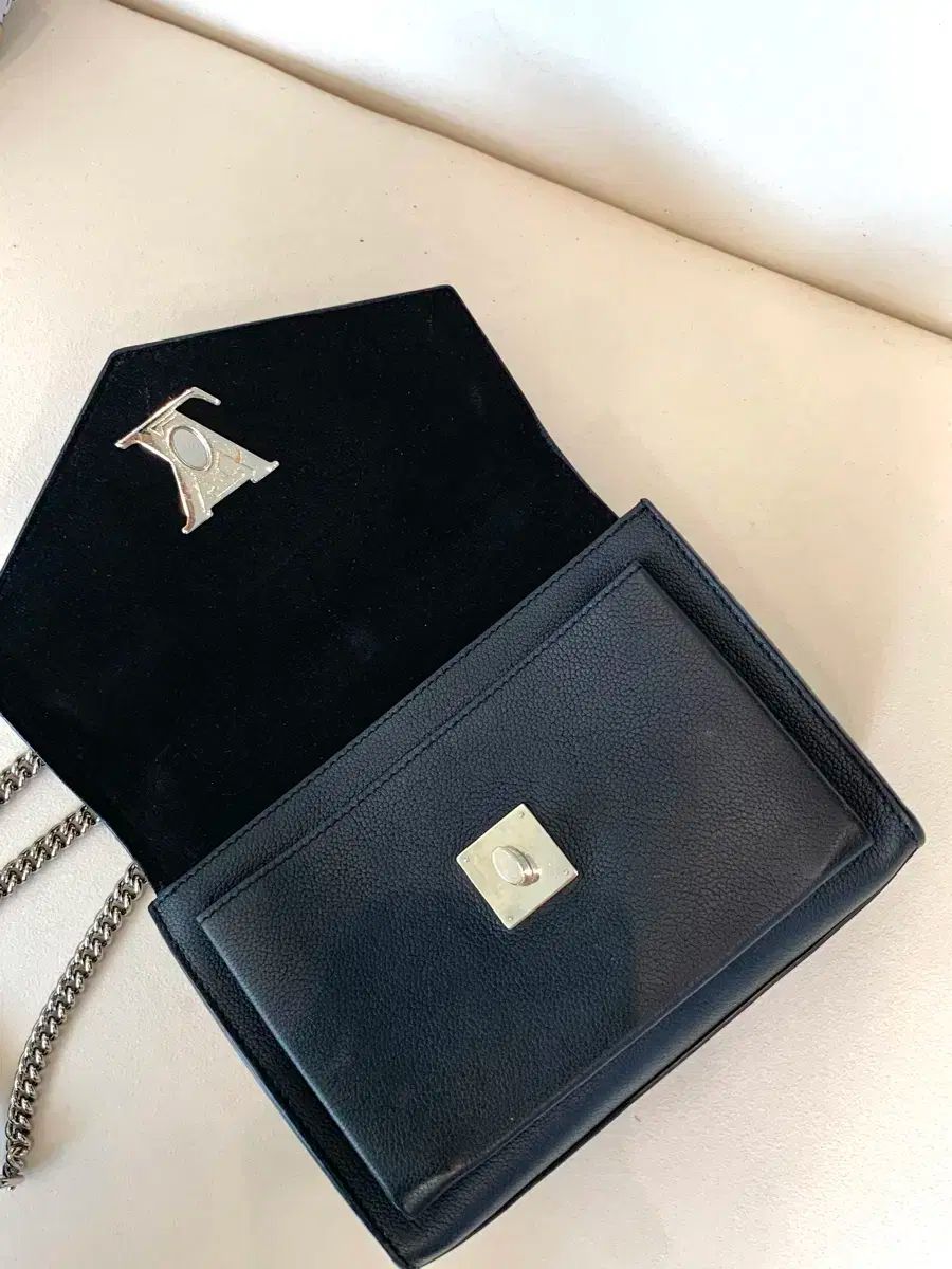 美品 ルイヴィトン レザー ウエスト ベルト 太め ブラック ロック 金具. Louis Vuitton(ルイヴィトン) カーフレザー マイロックミー