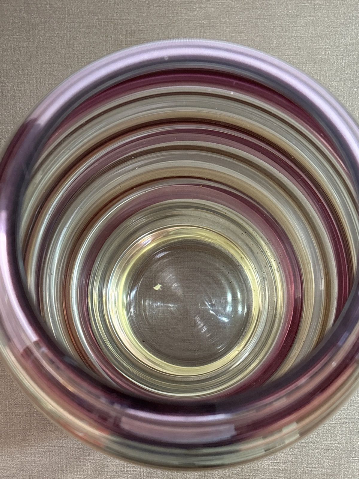 ボヘミア　グラス　レインボー　ボーダー柄　花瓶　チェコ製 希少品】ボヘミアグラス レインボー ボーダー柄 花瓶 チェコ製 - メルカリ