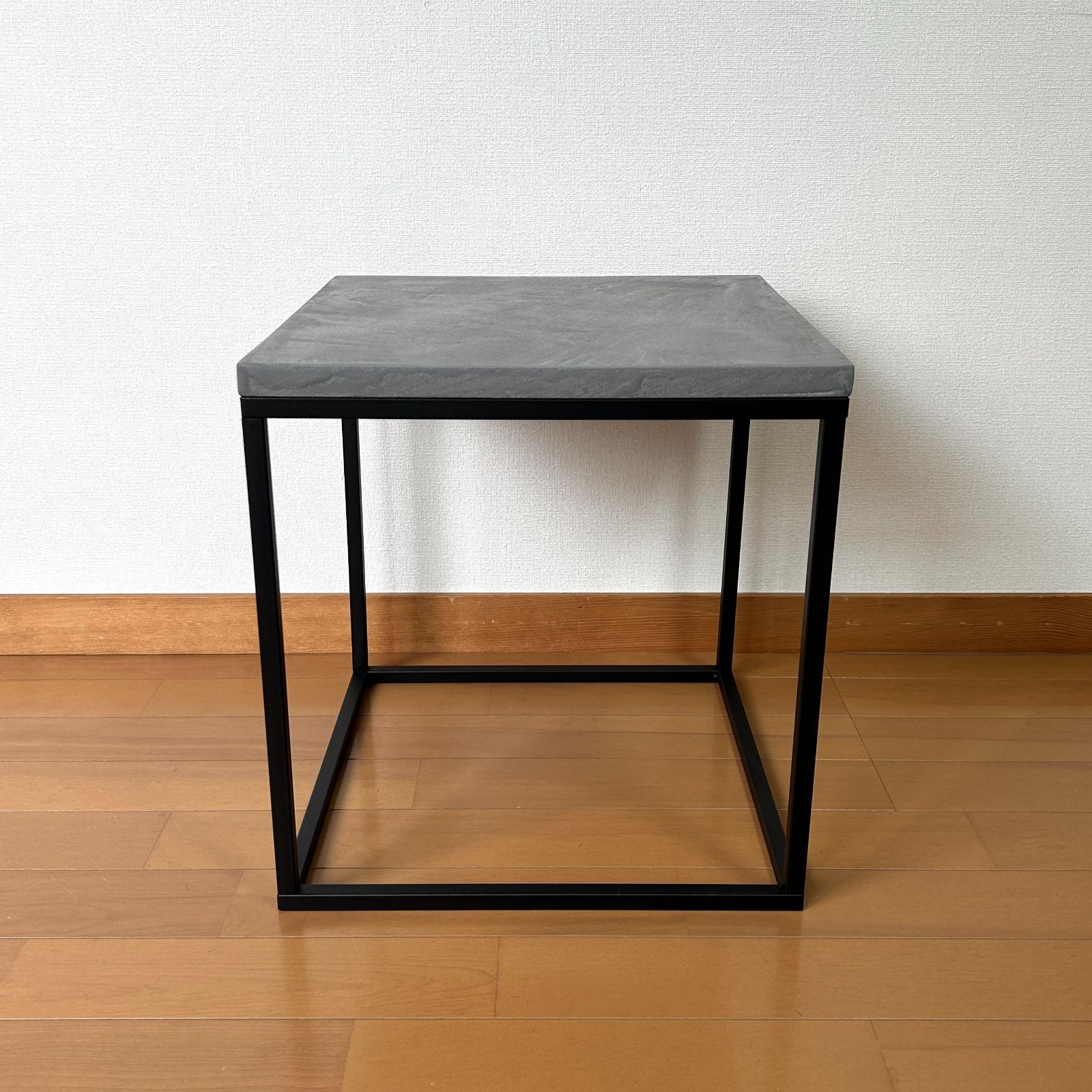 モールテックス ディスプレイ台 グレー｜コンクリート アイアン 展示台 什器 無機質