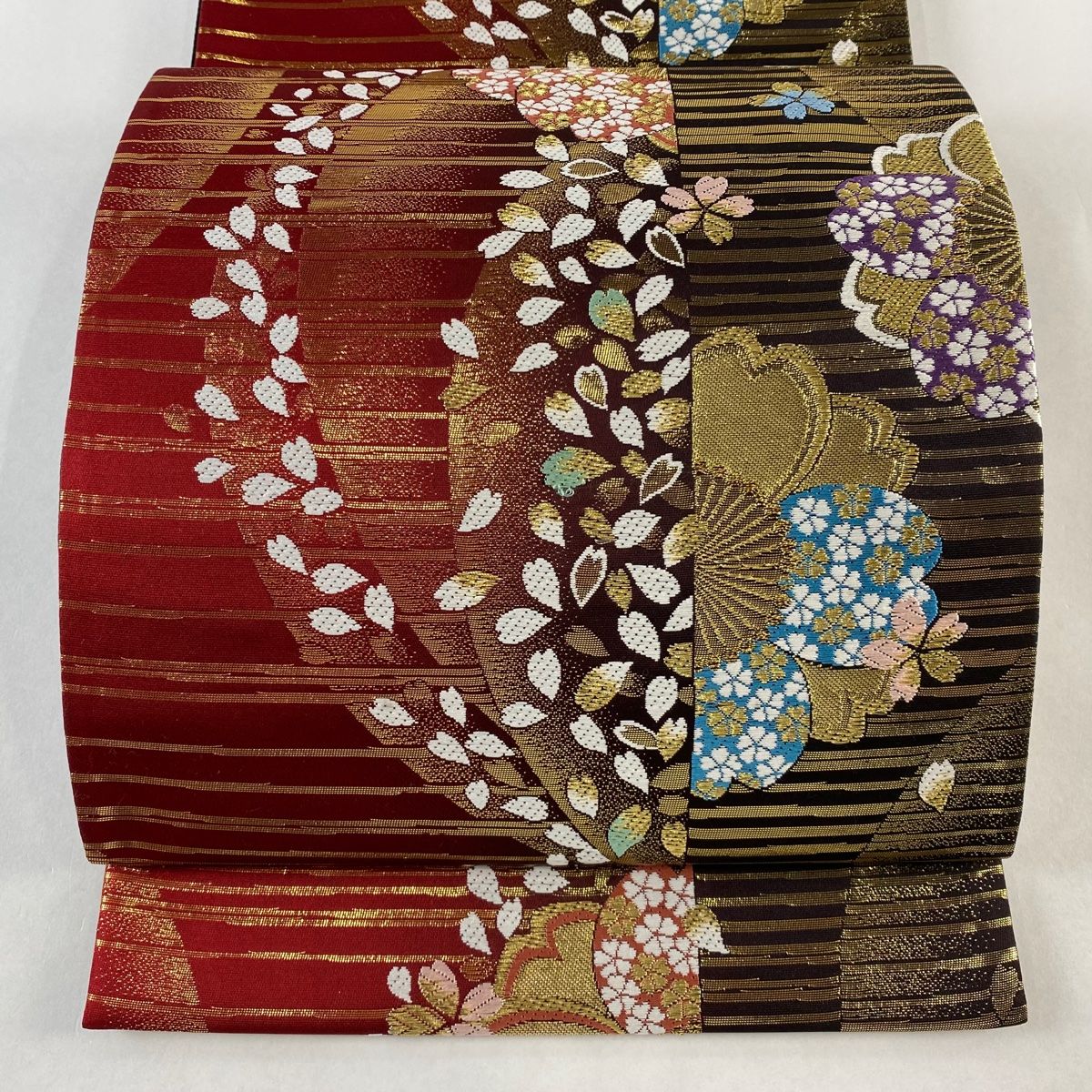 袋帯 美品 秀品 桜 花弁 金糸 箔 赤 六通 正絹 【中古】 - メルカリ