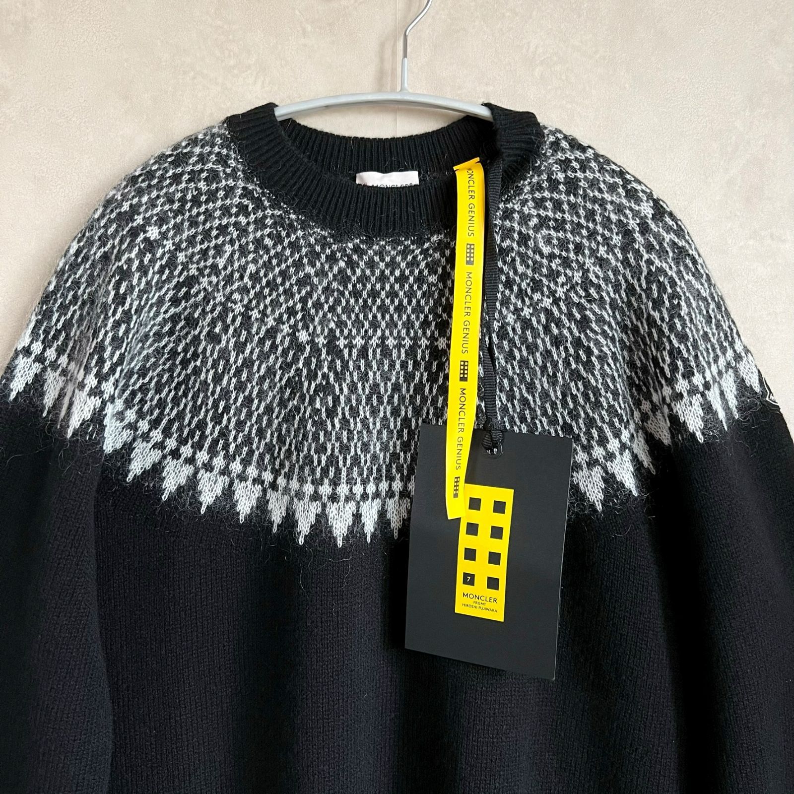 新品未使用タグ付き】モンクレール フラグメント セーター - メルカリ 