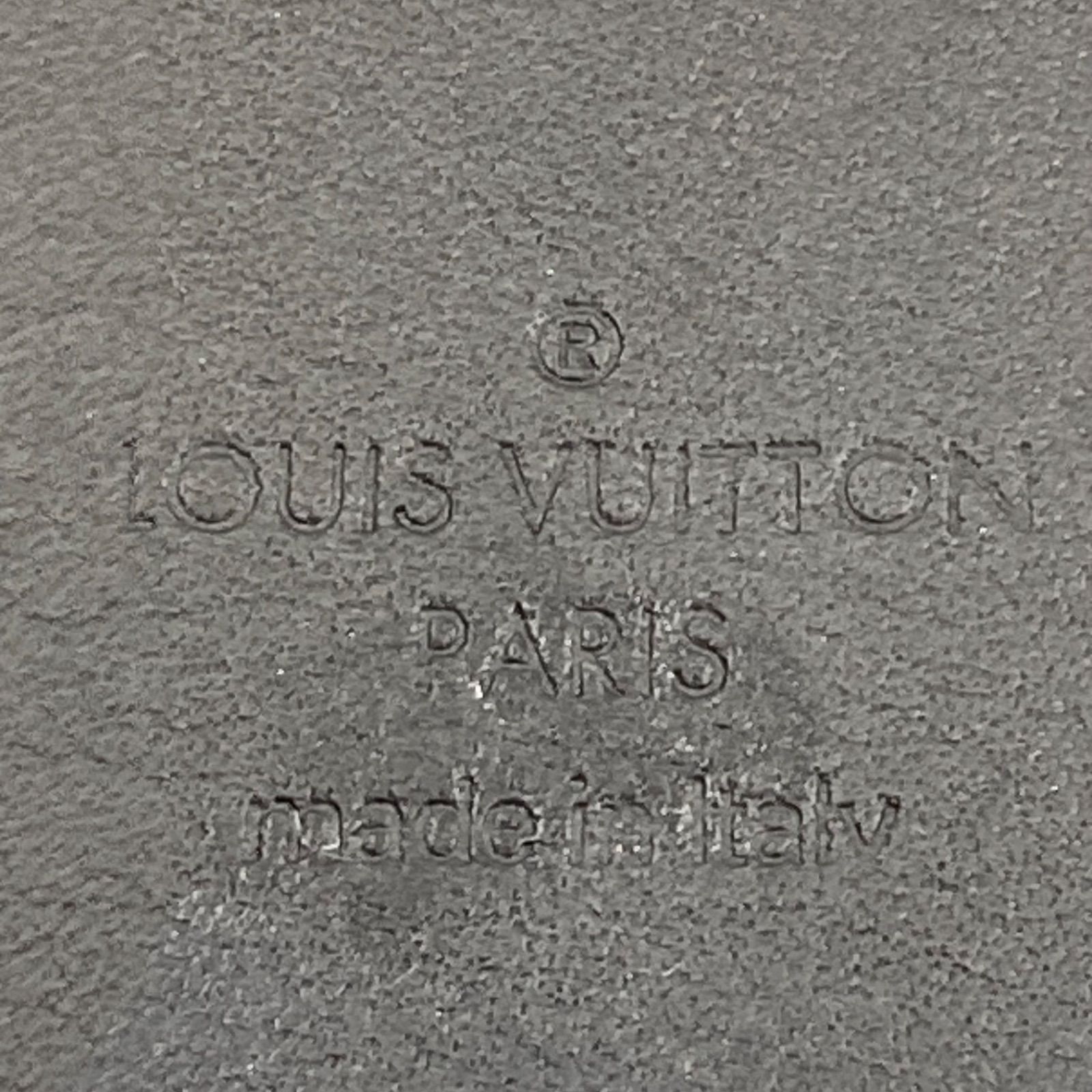 VUITTON アイ