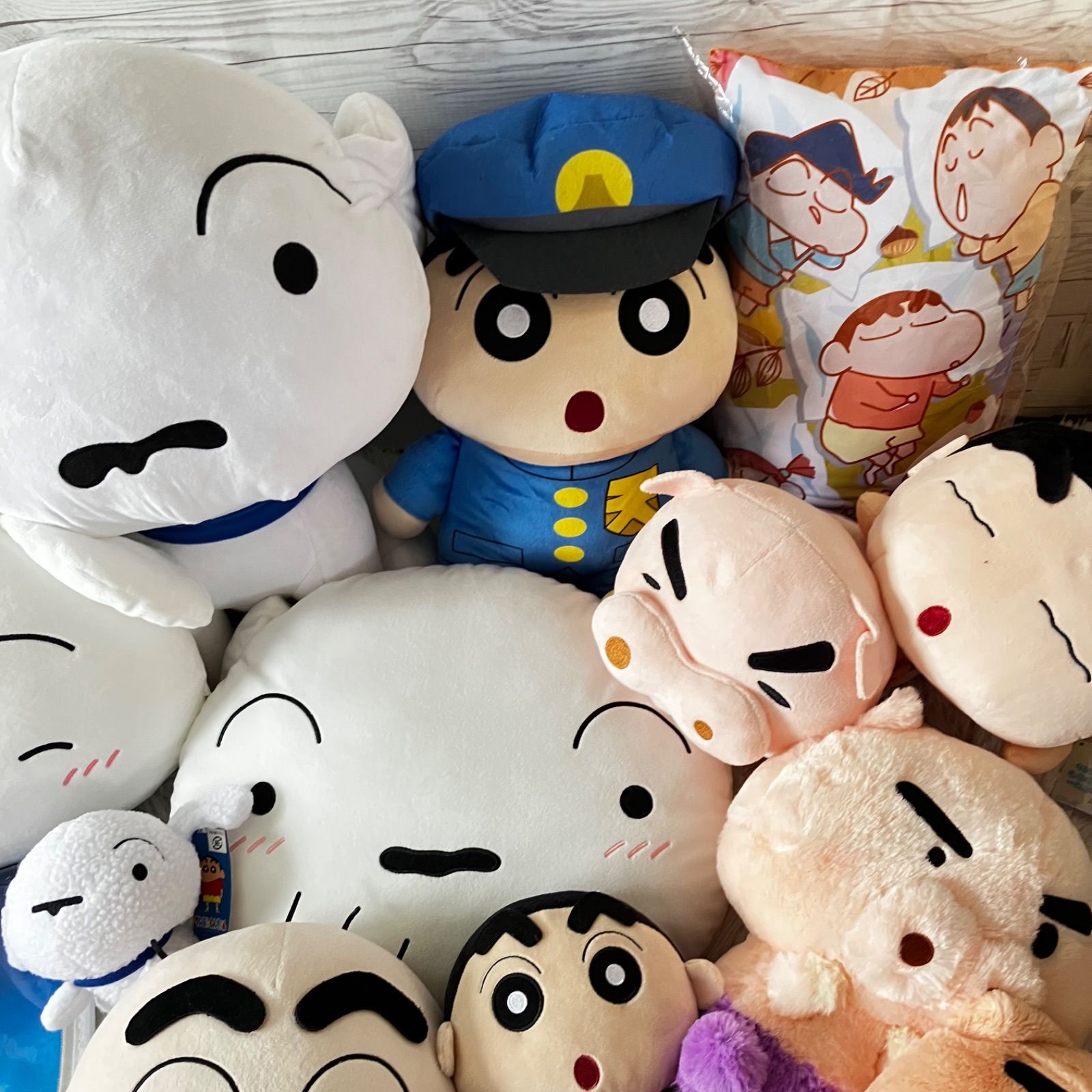 クレヨンしんちゃんまとめ売り　大量 クレヨンしんちゃん ぬいぐるみ 大量まとめ売り 21点セット タグ