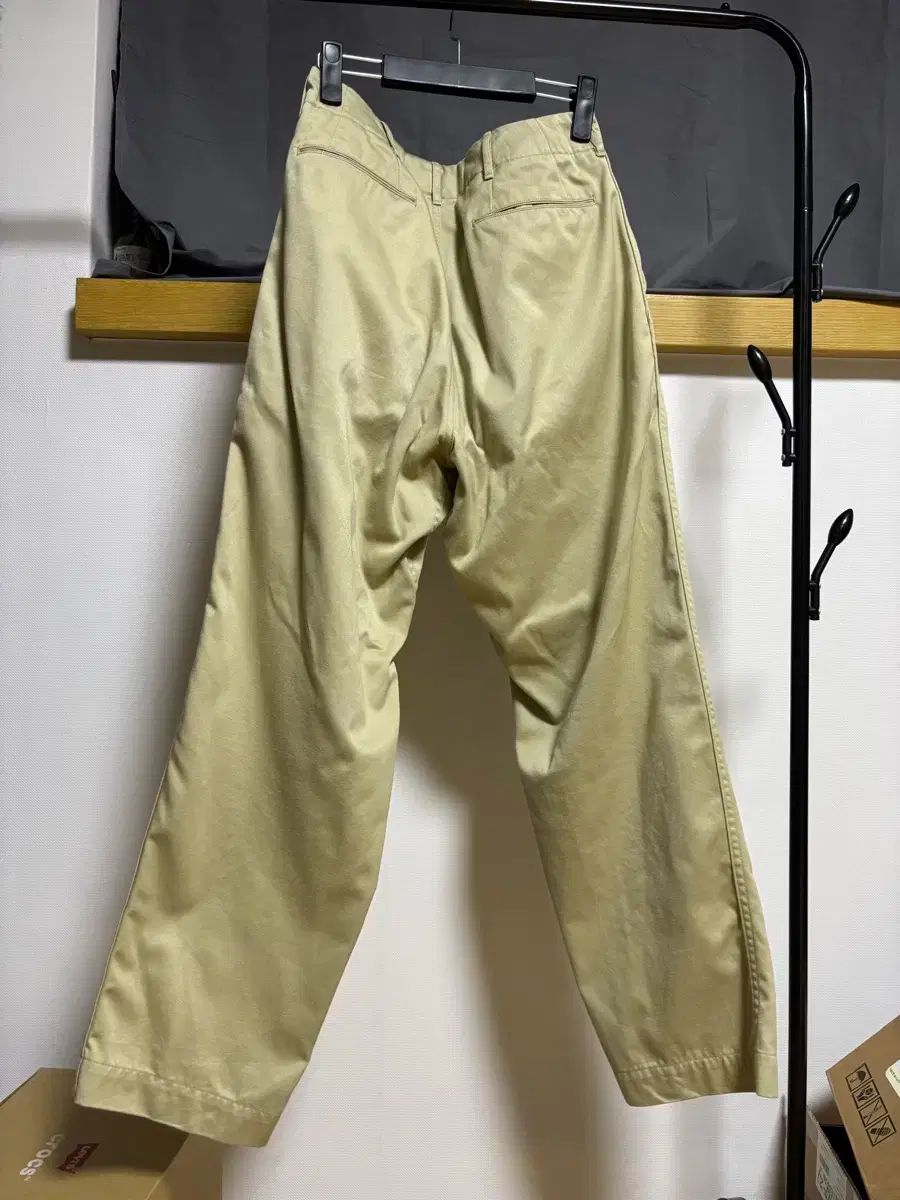 nanamica チノパン 34 カーキ ○☆新品未使用 nanamica（ナナミカ） ストレートチノパンツ 34