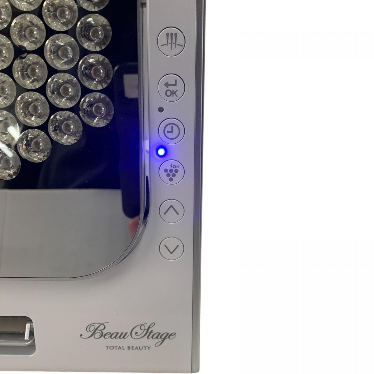 アデランス　美容照射パネル アデランスLED美容照射パネル viruga パールホワイト アデランス