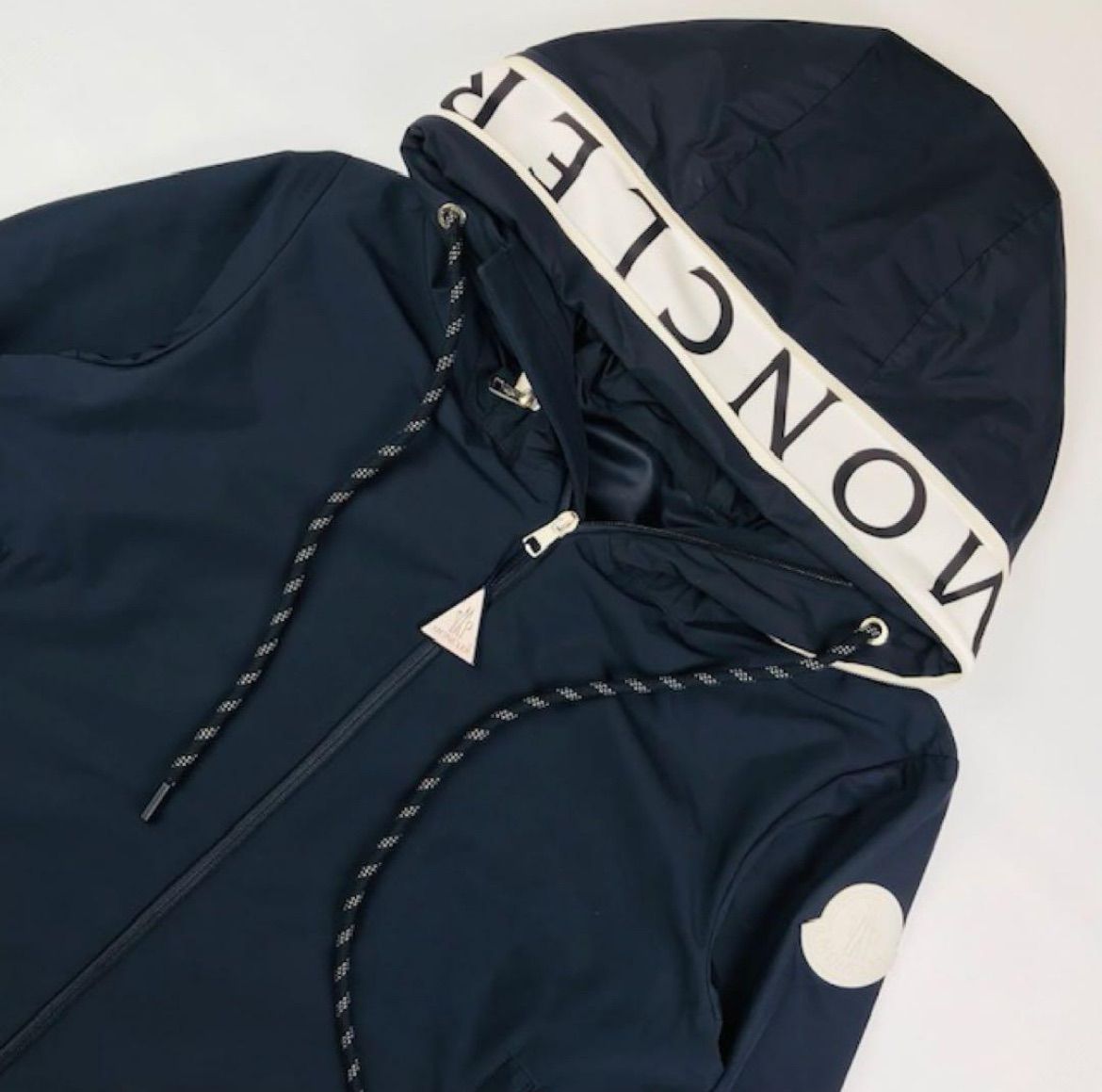 希少☆良品☆MONCLER・モンクレール VESSILL メンズ ブランドアイコン