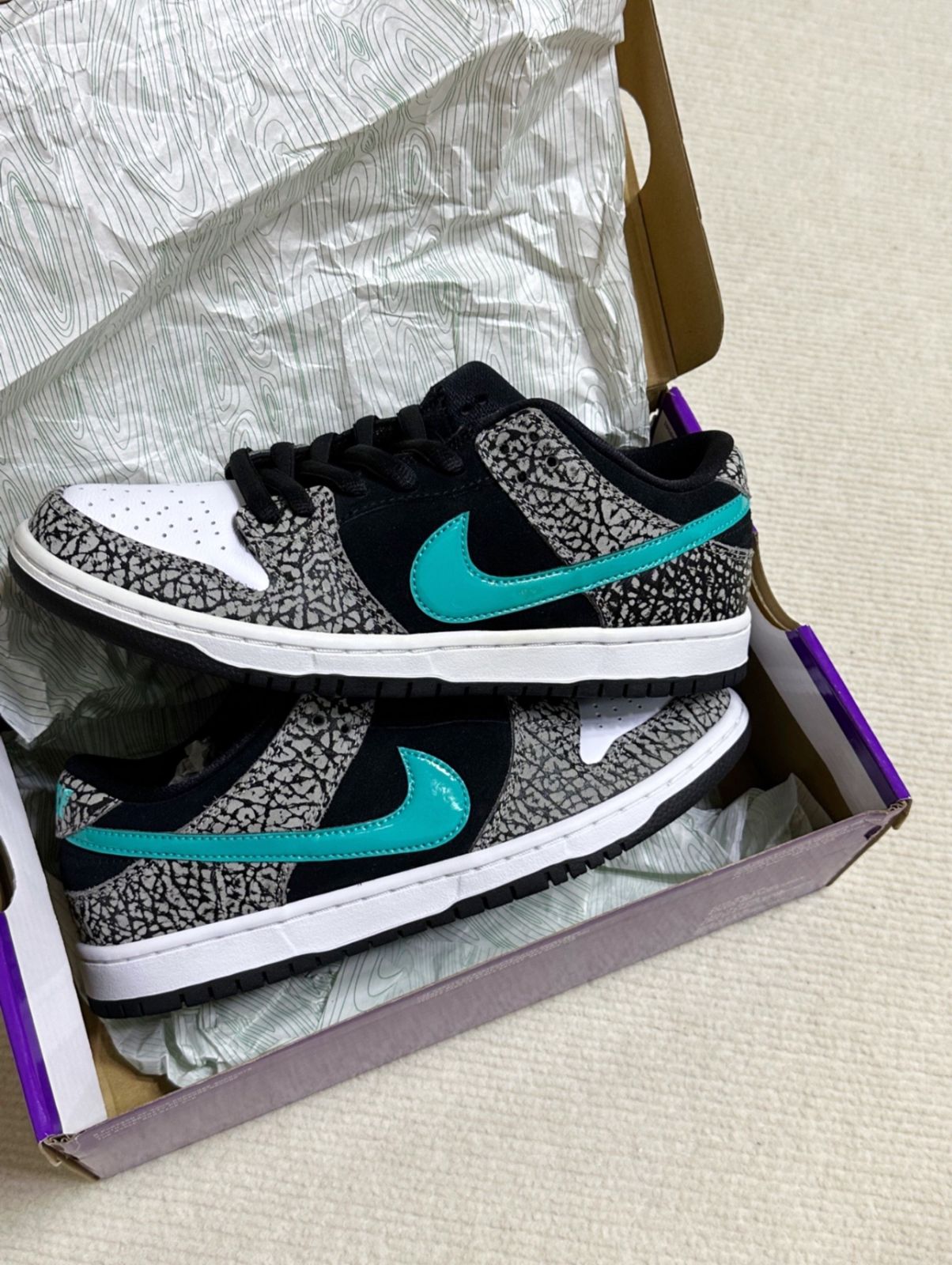 値下げします 新品 Nike SB Dunk Low Elephant atmos - メルカリ