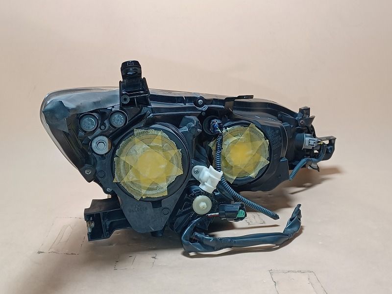 コーティング済 ウィッシュ ZGE25G 左ヘッドランプ ヘッドライト 1.8X イチコ 68-15 81170-68070 202