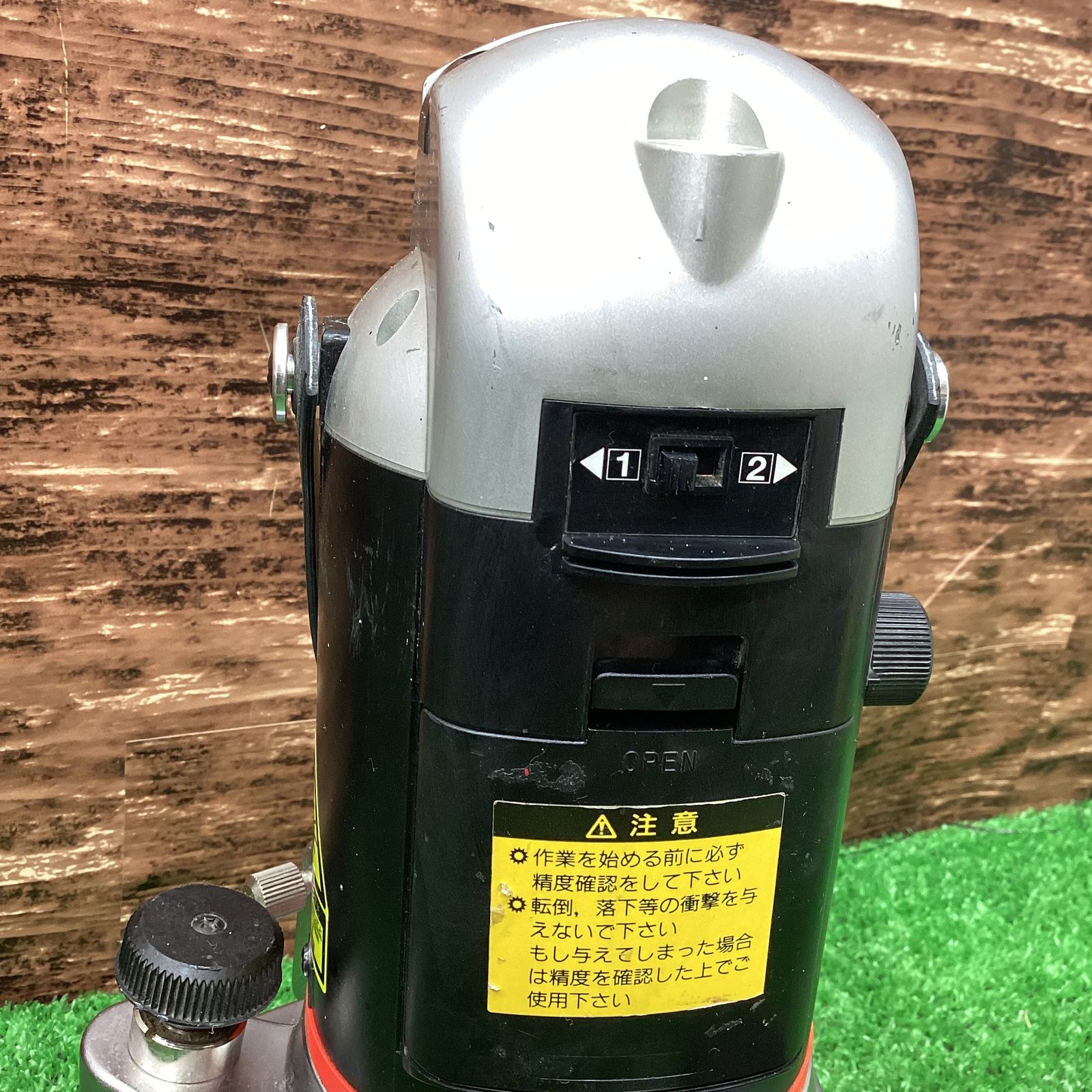▽タジマツール(TAJIMA)レーザー墨出し器AL-TYE2 【川越店】 - メルカリ