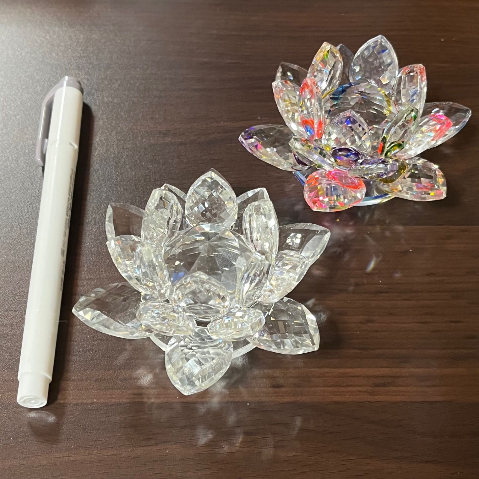 クリスタルクリアフラワー 赤い蝶の置物 ギフト 女性用 ガラス蓮の花