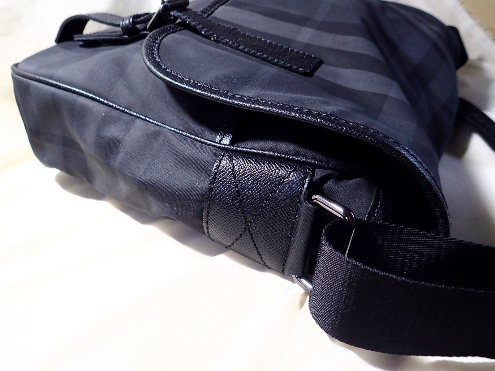 BURBERRY バーバリー 3638076 チェック柄 メッセンジャーバッグ
