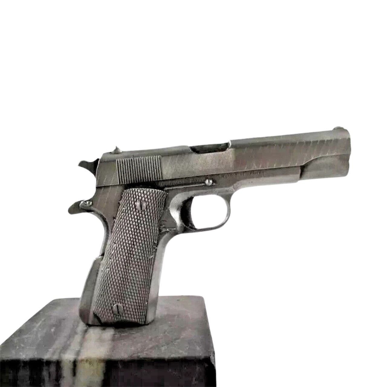 拳銃 オーナメント ハーレー ホットロッド シボレー フォード アメ車 ムーンアイズ USDM トラック チョッパー サバイバー J14629