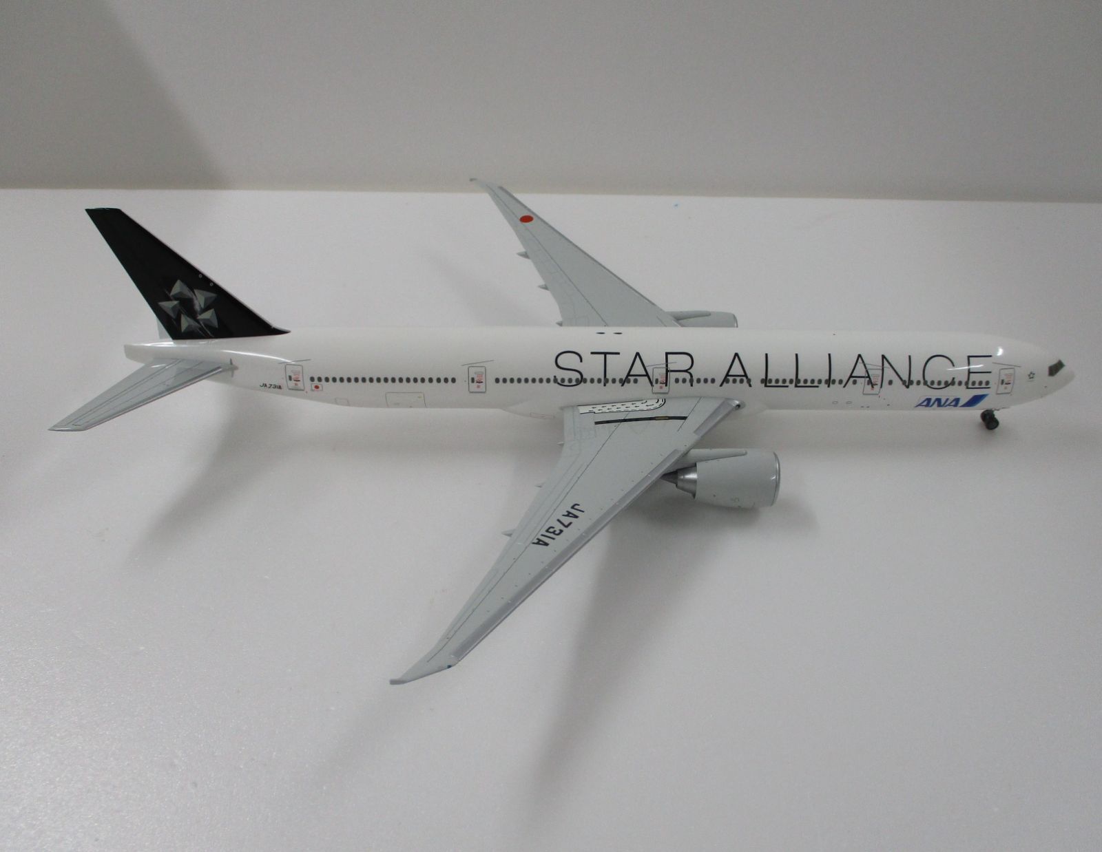 全日空商事 1/200 B777-300ER ANA スターアライアンス JA731A