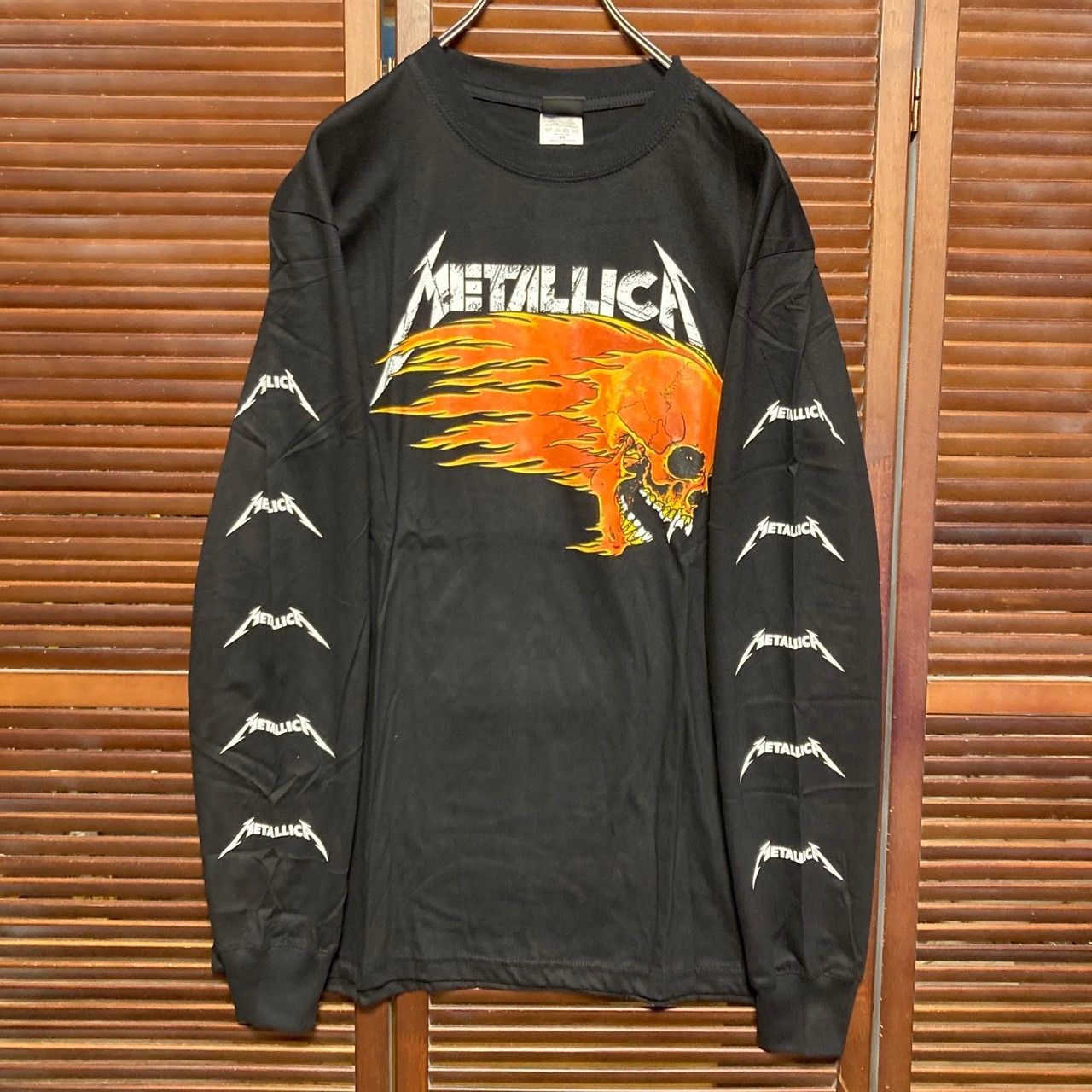 メタリカ METALLICA 黒 長袖 Tシャツ ロンT バンド ロングスリーブ デザイン 袖 両面 プリント 派手 奇抜 古着 ビンテージ vintage ロック パンク メタル ヒップホップ ラッパー アーティスト 7部袖 カットソー