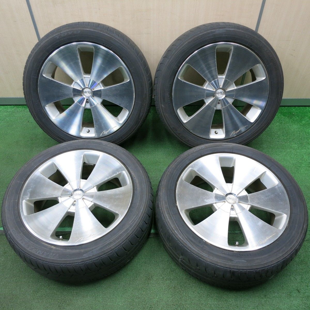 送料無料* 4本価格☆D.A.D GARSON ZUENGLEIN 225/50R18 トーヨー