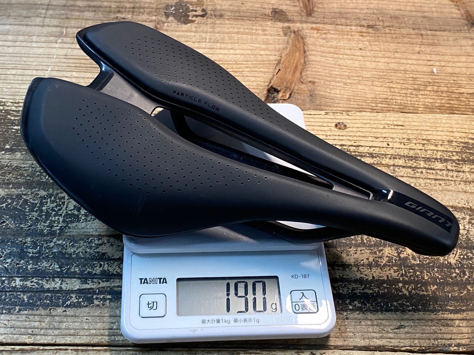 JI061 ジャイアント