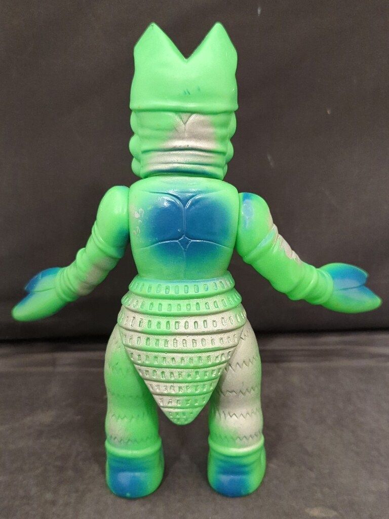 マルサン バルタン星人 黄緑成型 青銀 銀