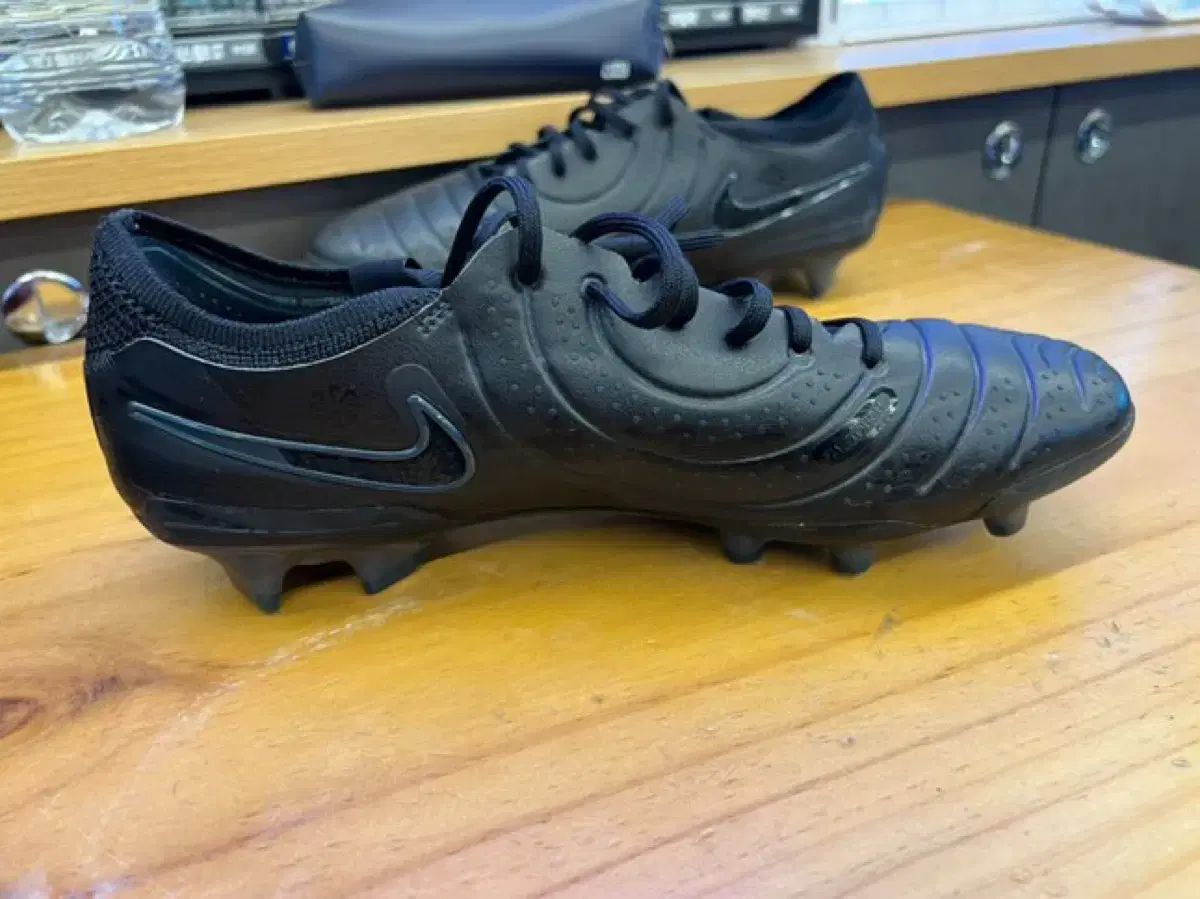 275 サッカーシューズ