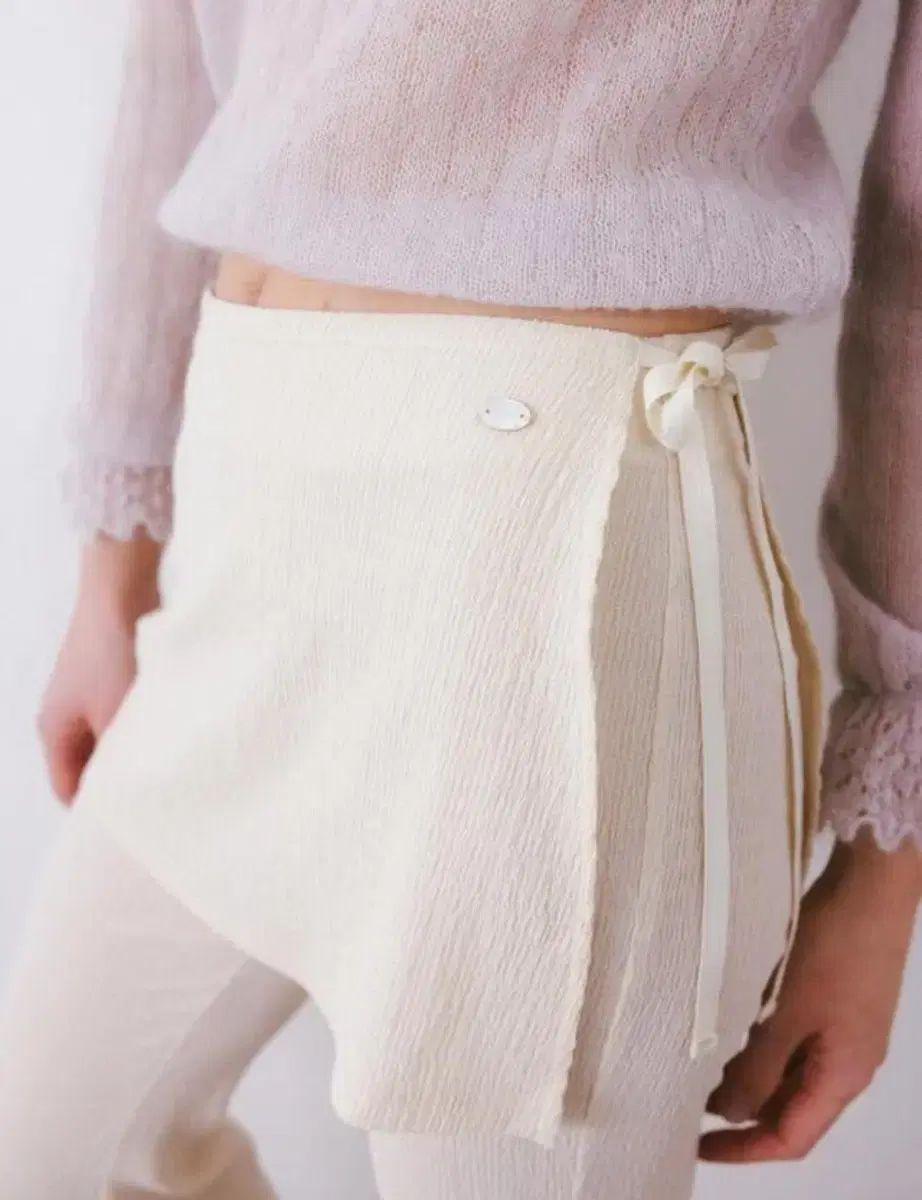 TANNAT ラップ スカンツ アイボリー