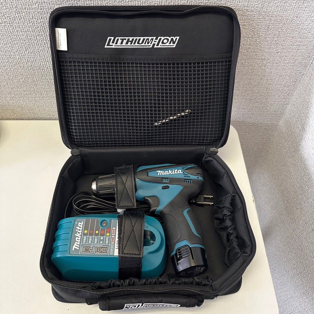 マキタ Makita 充電式ドライバドリル DF330D 電動工具