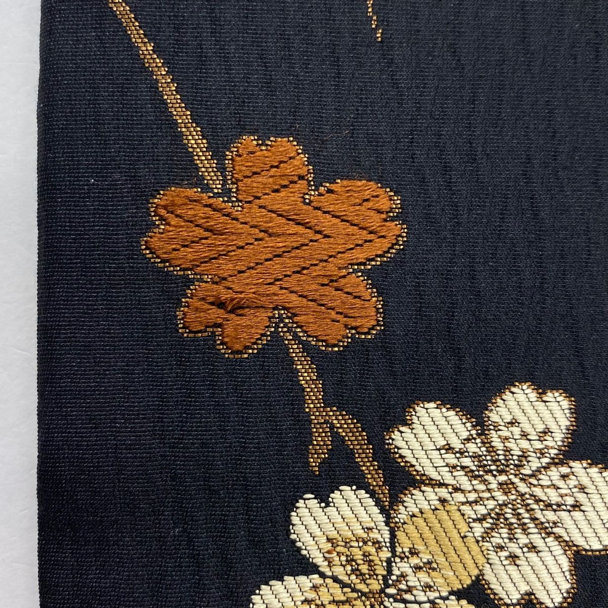 専用です☆子供用袋帯　黒に枝垂れ桜 袋帯 秀品 振袖向き 枝垂れ桜 金銀糸 ラメ糸 黒 六通 正絹