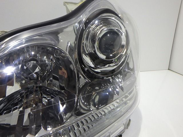 クラウンマジェスタ DBA-UZS186 左ライト・左ヘッドランプ・ヘッド