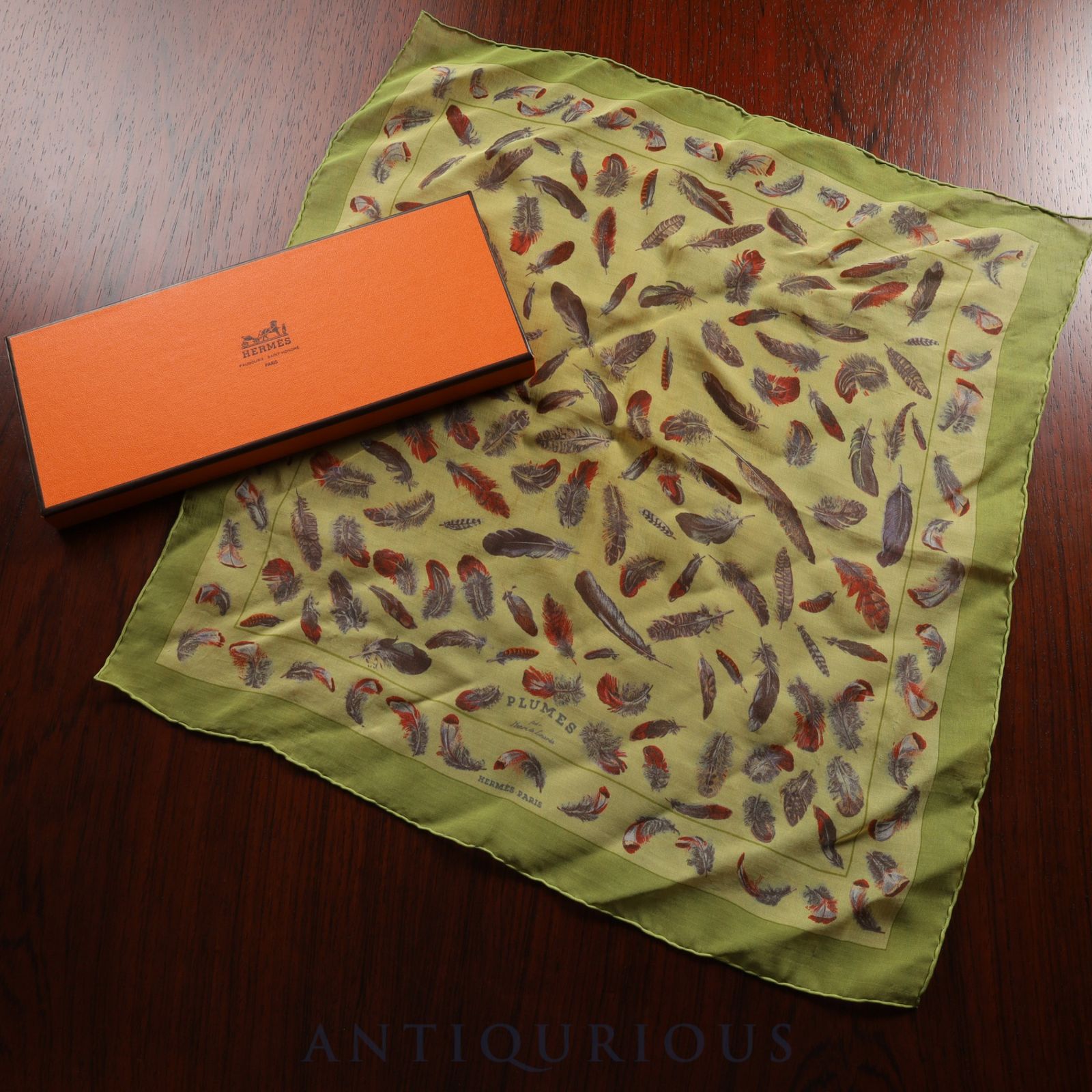 エルメス スカーフ カレ45 PLUMES 羽根 SILK 箱