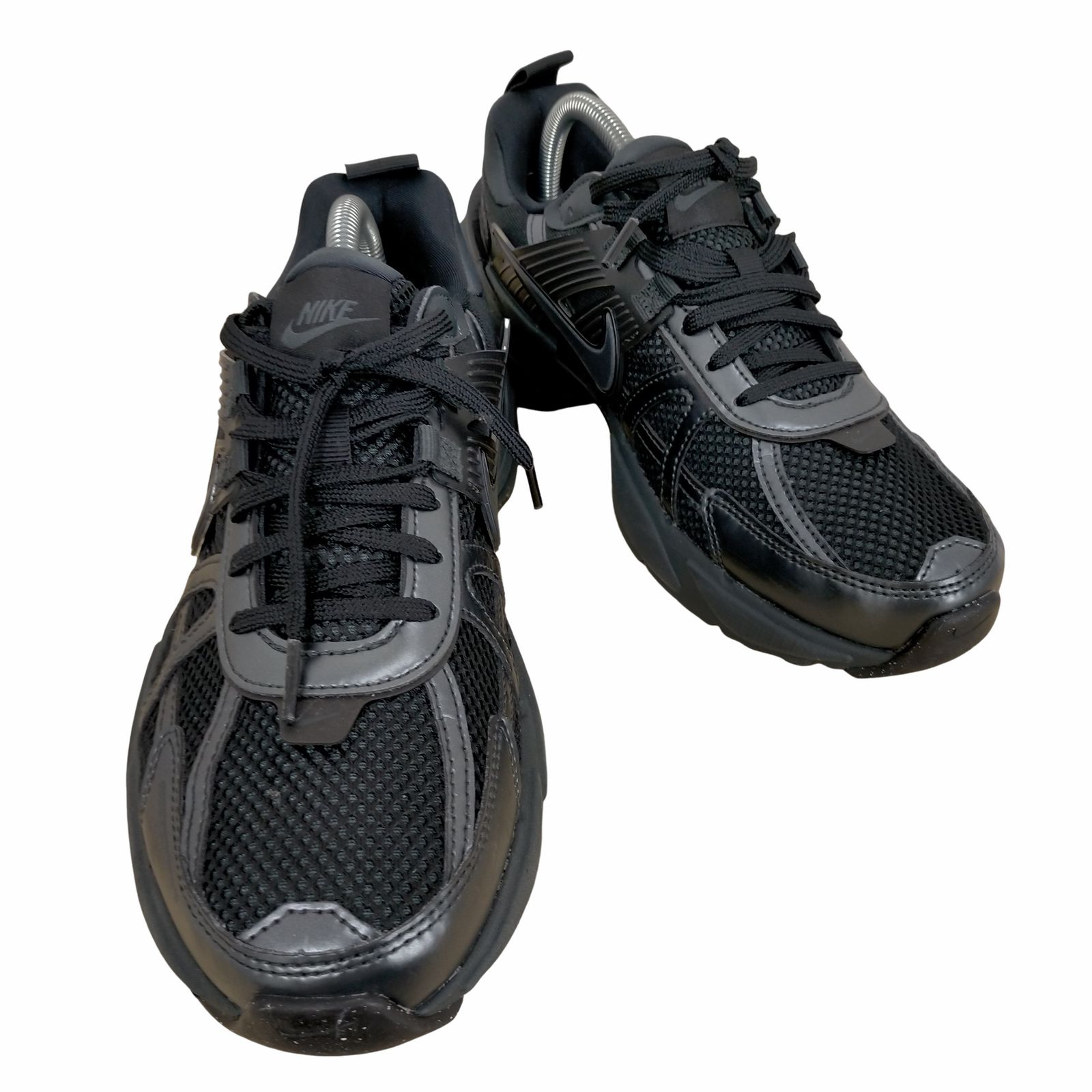 ナイキ NIKE V2K RUN メンズ JPN:26.5 -直販値下げ ナイキ NIKE V2K RUN メンズ JPN:26.5 -直販値下げ
