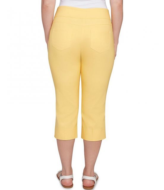 【送料無料】 ルビーアールディー レディース カジュアルパンツ ボトムス Stretch Straight Leg Pull-On Capri Pants Lemon