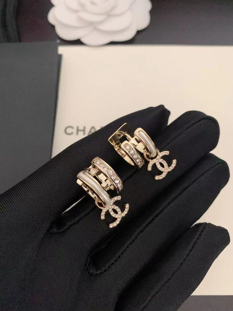 ✨新品✨シャネルピアスCHANELccロゴフープピアス @July jewelry