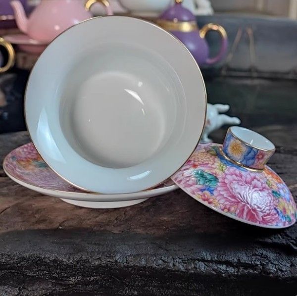 中国茶器 景徳鎮 陶磁器 琺瑯彩万花馬蹄三才蓋碗 茶碗 煎茶器 新品未使用 新品】中国茶器 景徳鎮 陶磁器 琺瑯彩万花馬蹄三才蓋碗 茶碗