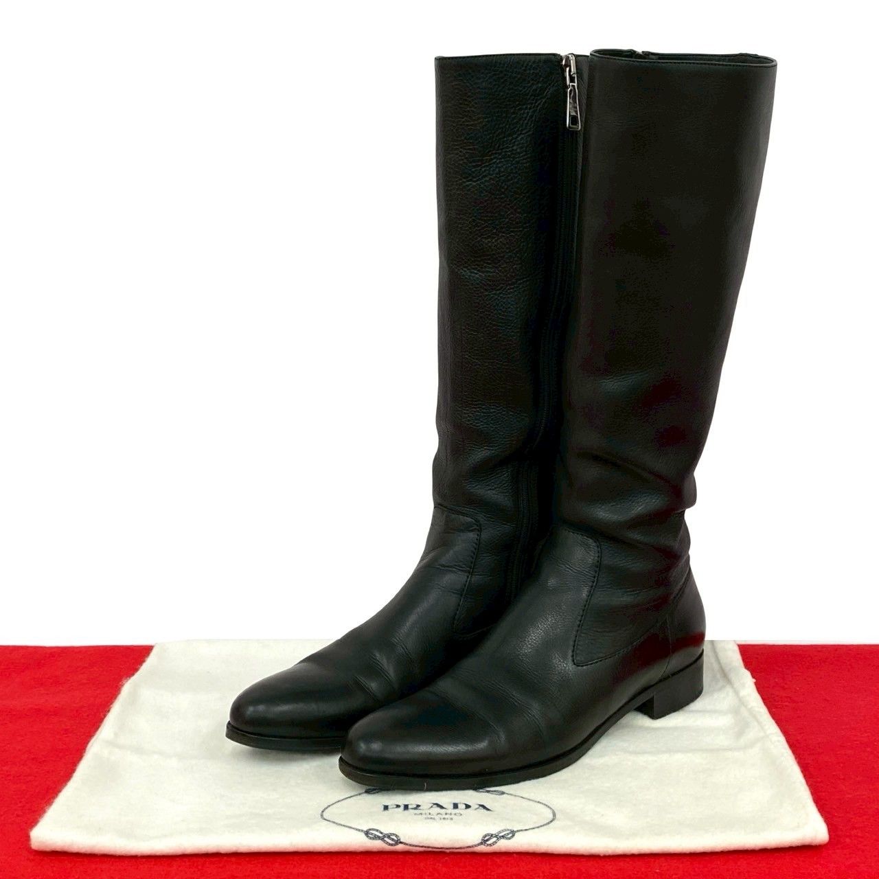 PRADA　ブラックロングブーツ サイドファスナー付き PRADAブラックロングブーツ サイドファスナー付き