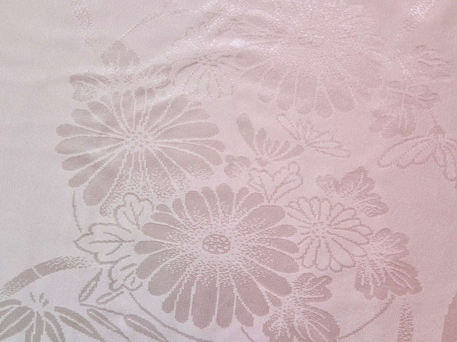 金銀彩 金駒刺繍