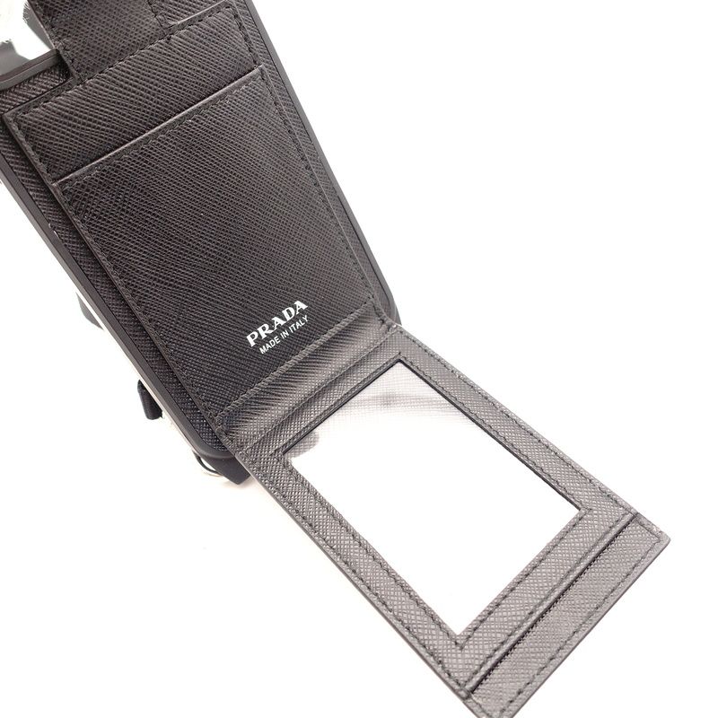 美品✨PRADA サフィアーノ 三角ロゴ iPhone 15pro ケース PRADA - プラダ PRADA iPhone 15 Pro MAXケース 三角ロゴ サフィアーノ