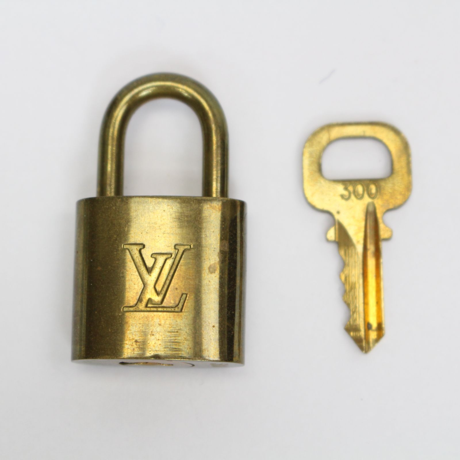 634)ルイヴィトン LOUIS VUITTON カデナ パドロック 南京錠 鍵