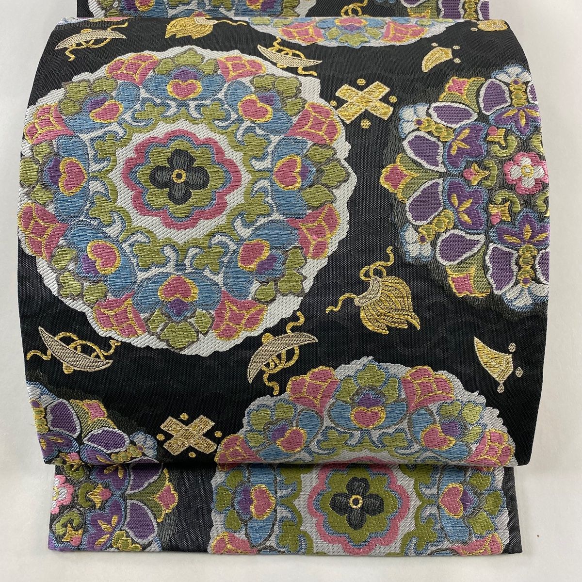 袋帯 美品 逸品 帯屋捨松 落款 華文 宝尽くし 金銀糸 墨色 六通