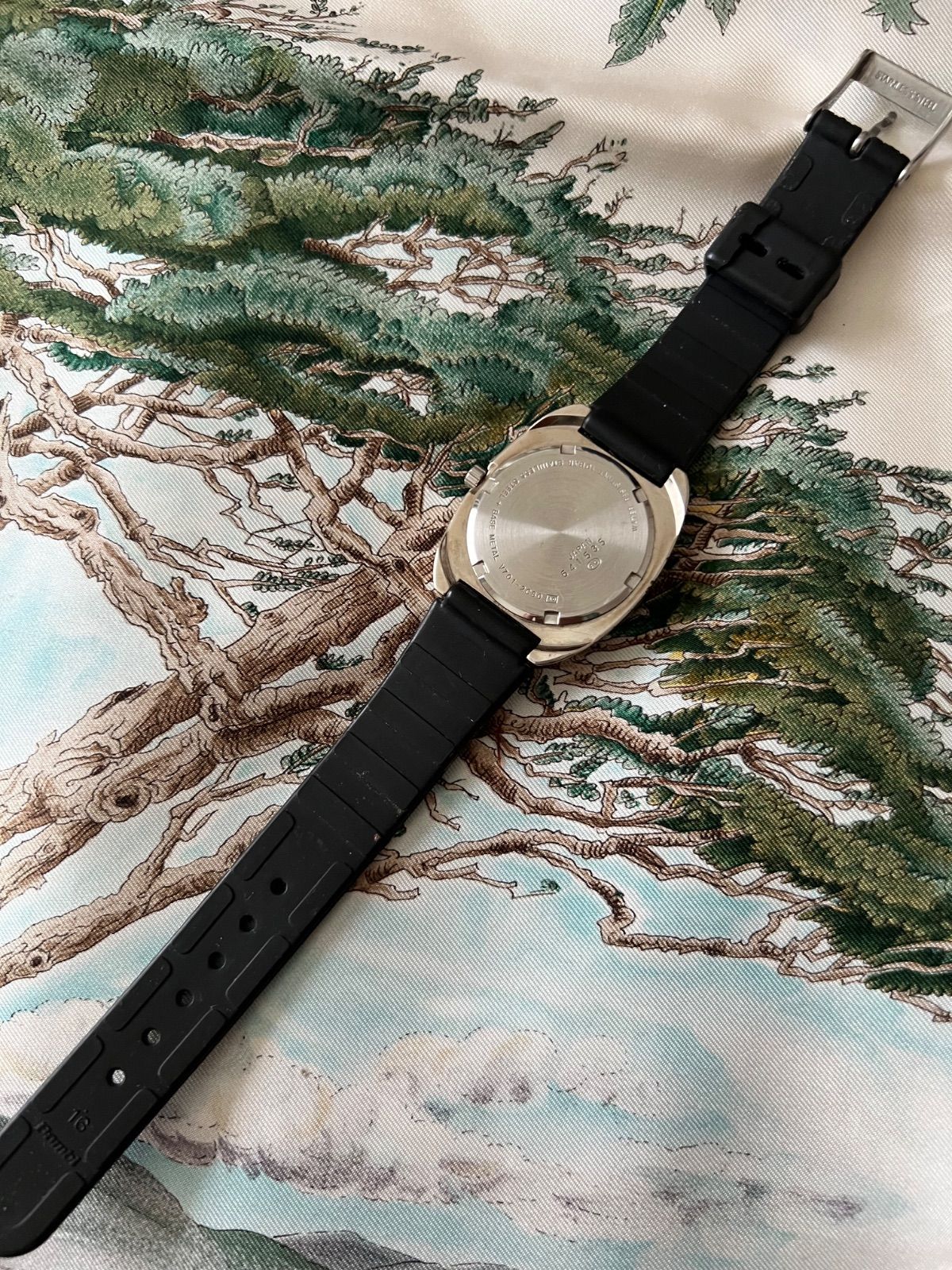  セイコー SEIKO アルバ スーパーディメンション ダイバー クオーツ ボーイズ 時計 v 701 2 c 80 腕時計(クォーツ) 腕時計(アナログ)